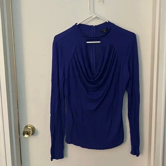 😍Guess women’s blouse size large - Picture 1 of 6